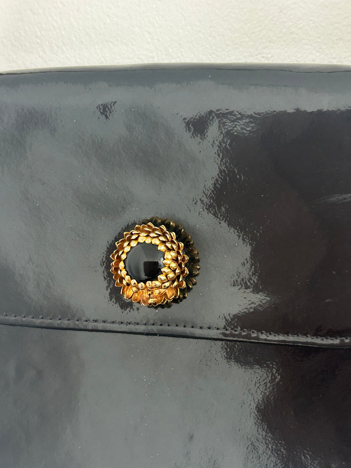Vintage RARE Late 1960s UNUSUAL Black Patent Leather Chain Strap Handle With Screw Off Fastening