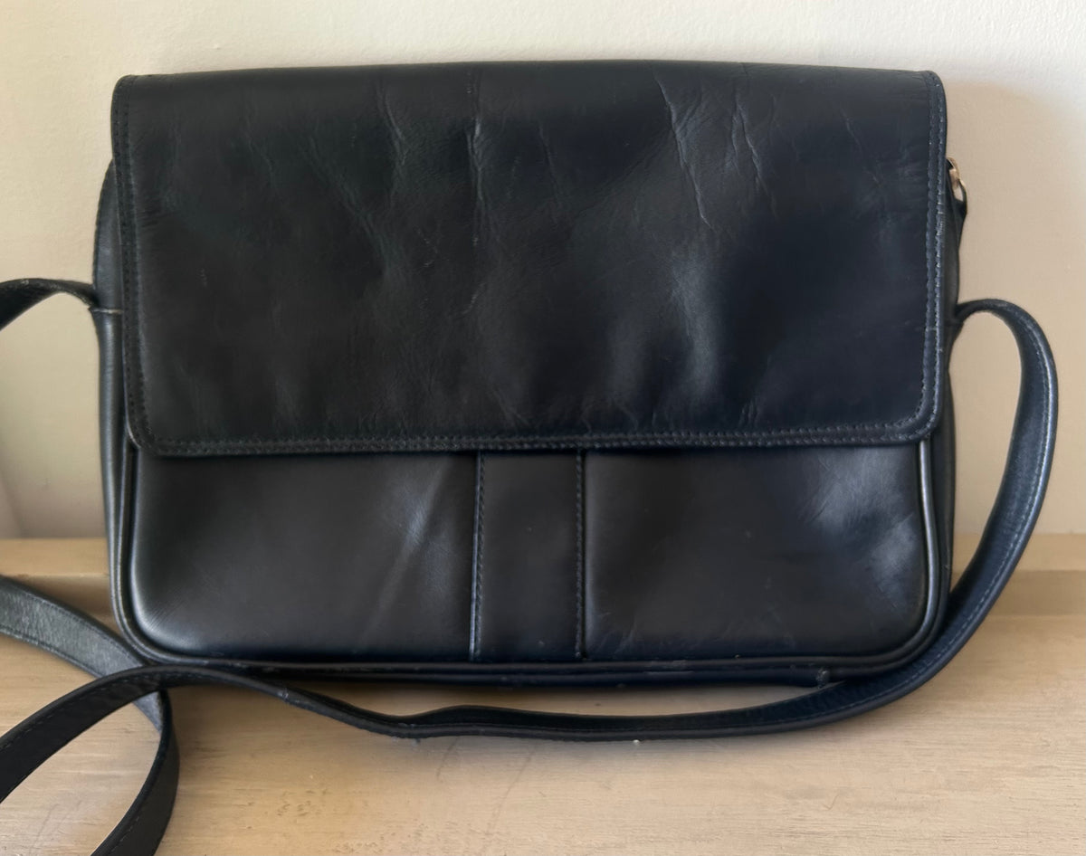 Vintage 1980s Blue Black Classic Shoulder Bag Handbag