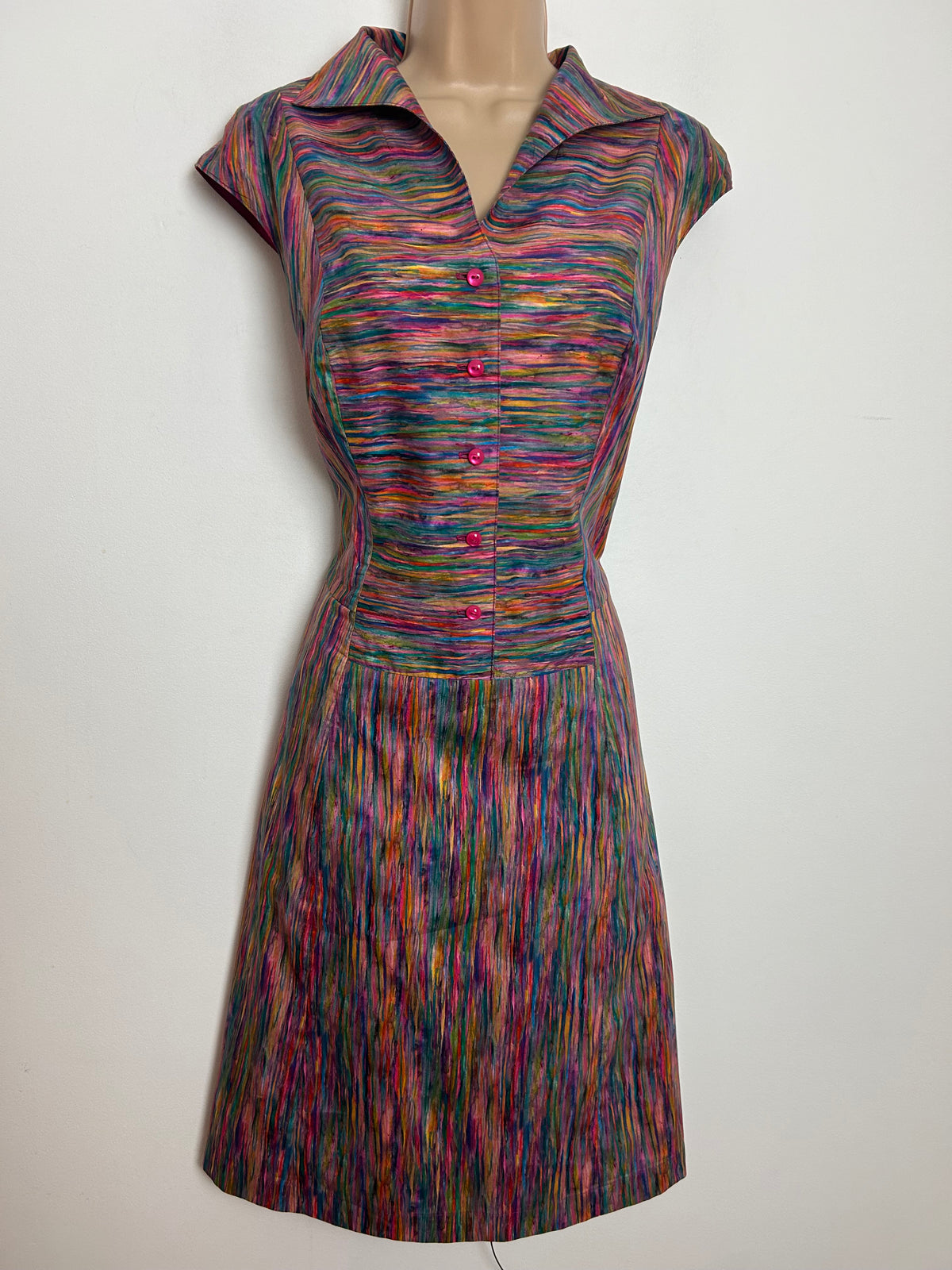 Vintage 1970s Size 10 Pink Blue Purple & Green Stripe Print Sleeveless Day Dress