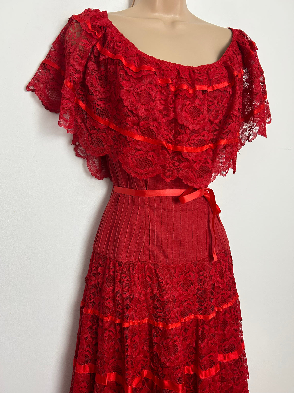 Vintage 1970s ROSA MEXICANO Size 10 Beautiul Red Cotton Pintuck & Lace Detail Mexican Maxi Dress