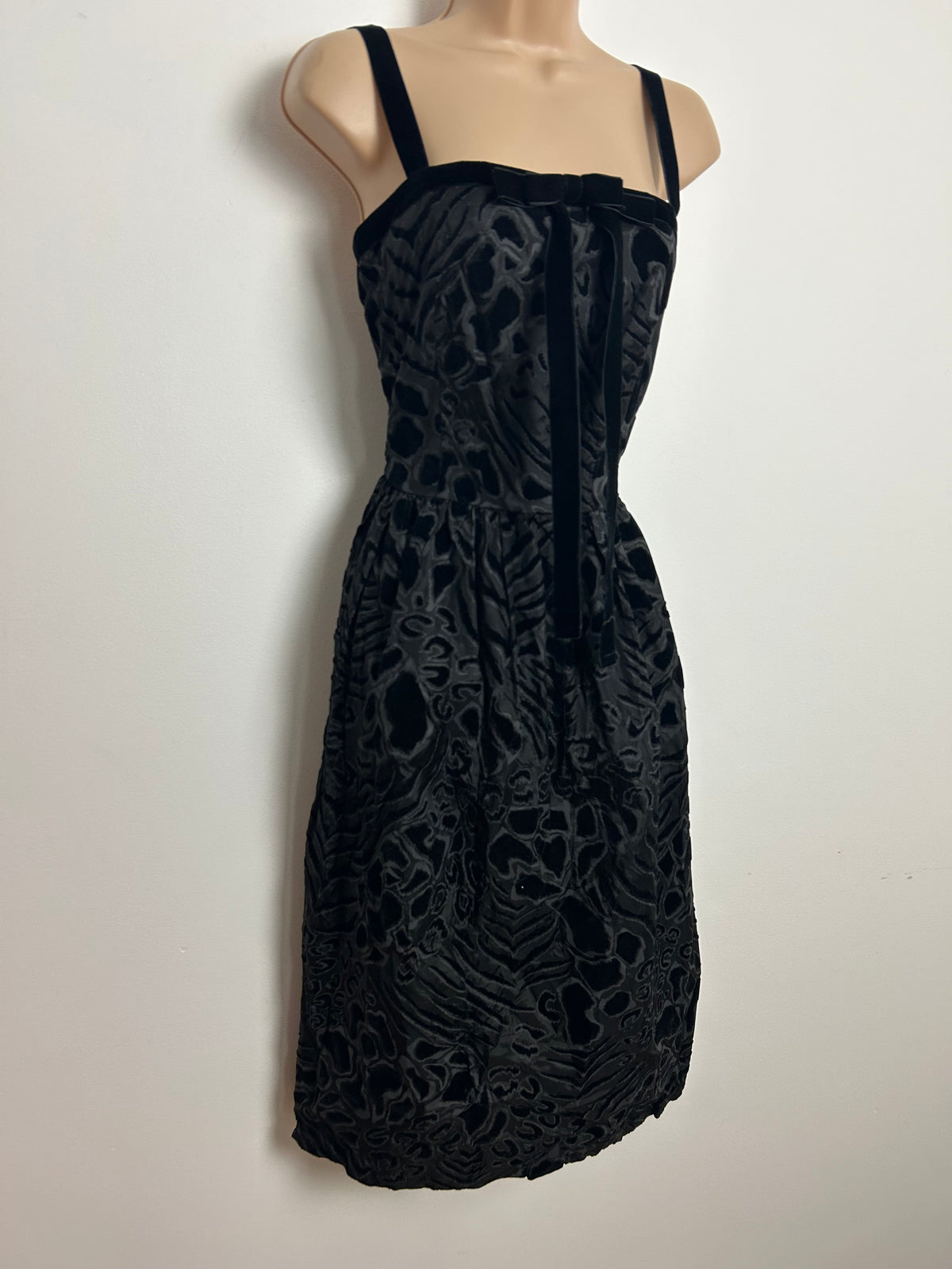 Vintage Early 1960s CARNEGIE OF LONDON Size 6-8 Black Acetate & Black Velvet Flock Party Cocktail Dress