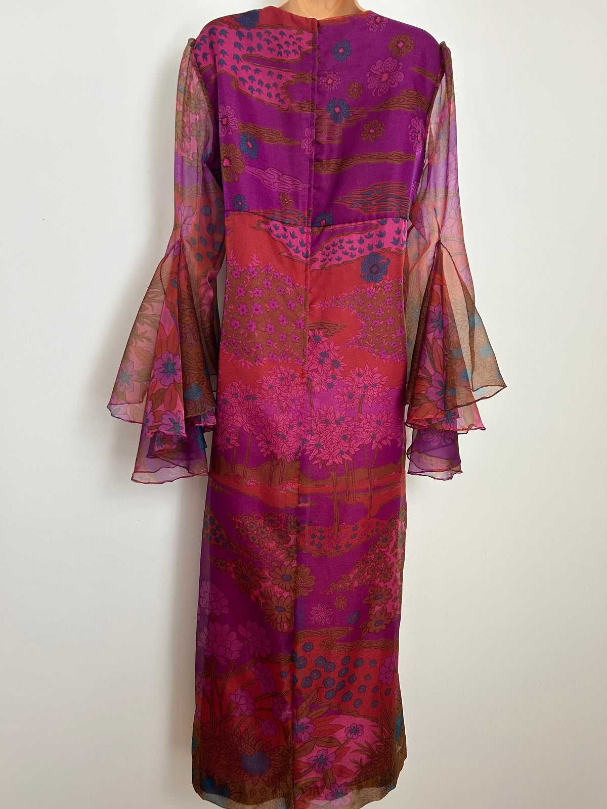 Vintage Early 1970s JOHN NEVILLE Size 16 Pink & Purple Tones Japanese Blossom & Pagoda Print Flared Cuff Maxi Dress