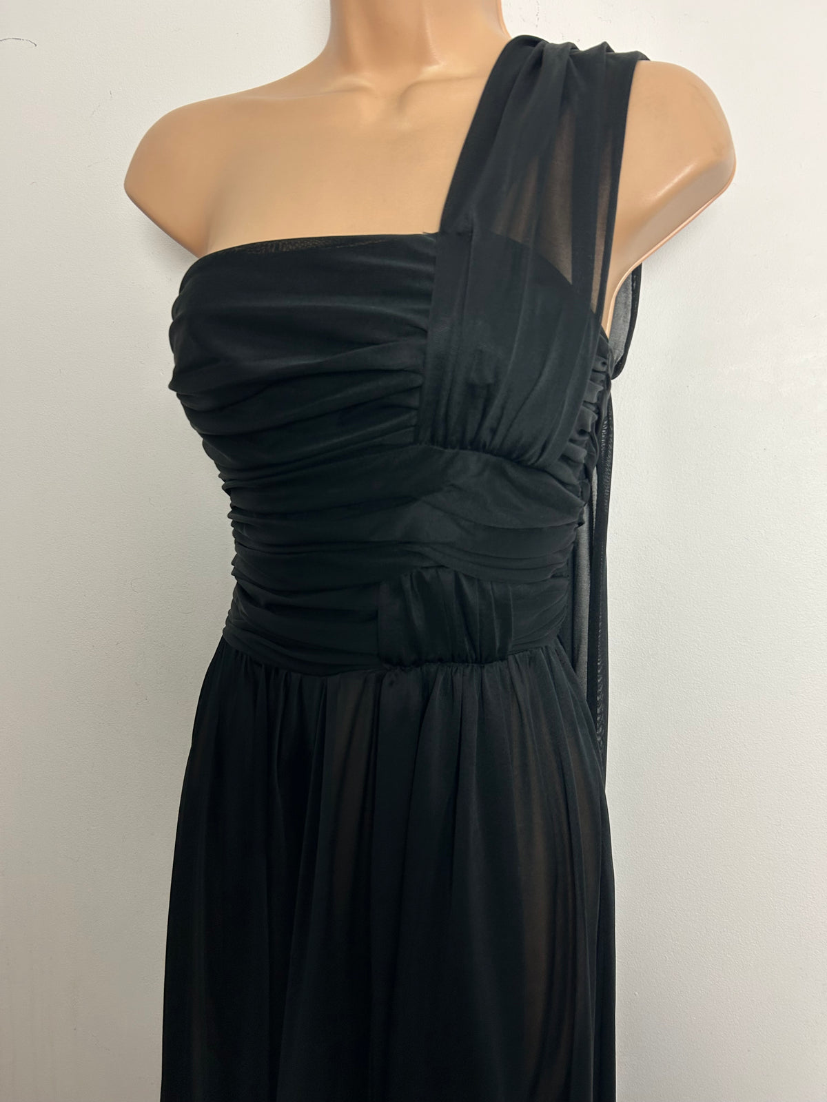 Vintage 1970s JOHN CHARLES Size 8 Black One Shoulder Draped Evening Occasion Maxi Dress
