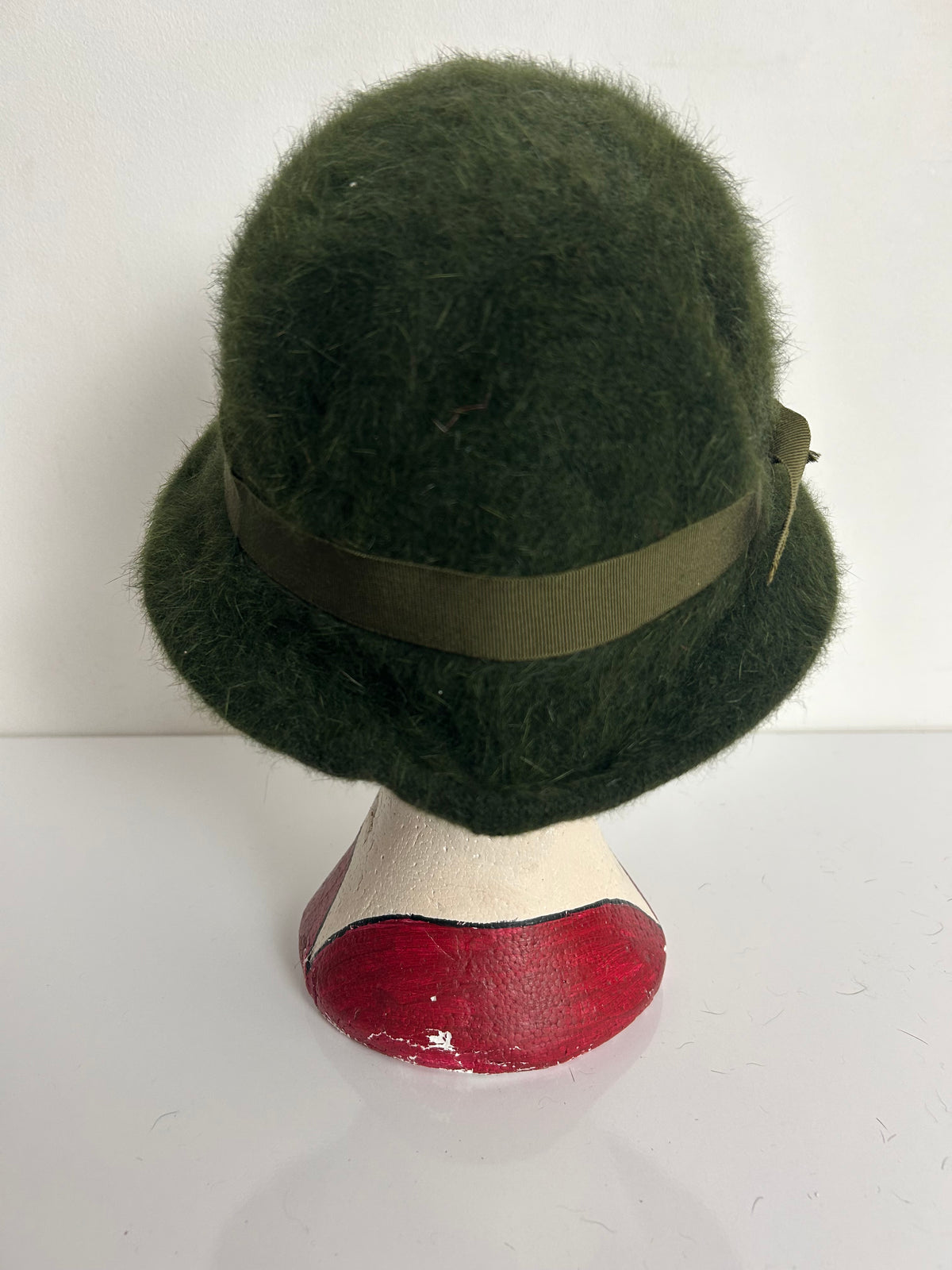 Vintage PIERRE LAULHERE PARIS Dark Green Angora & Wool Mix Hat