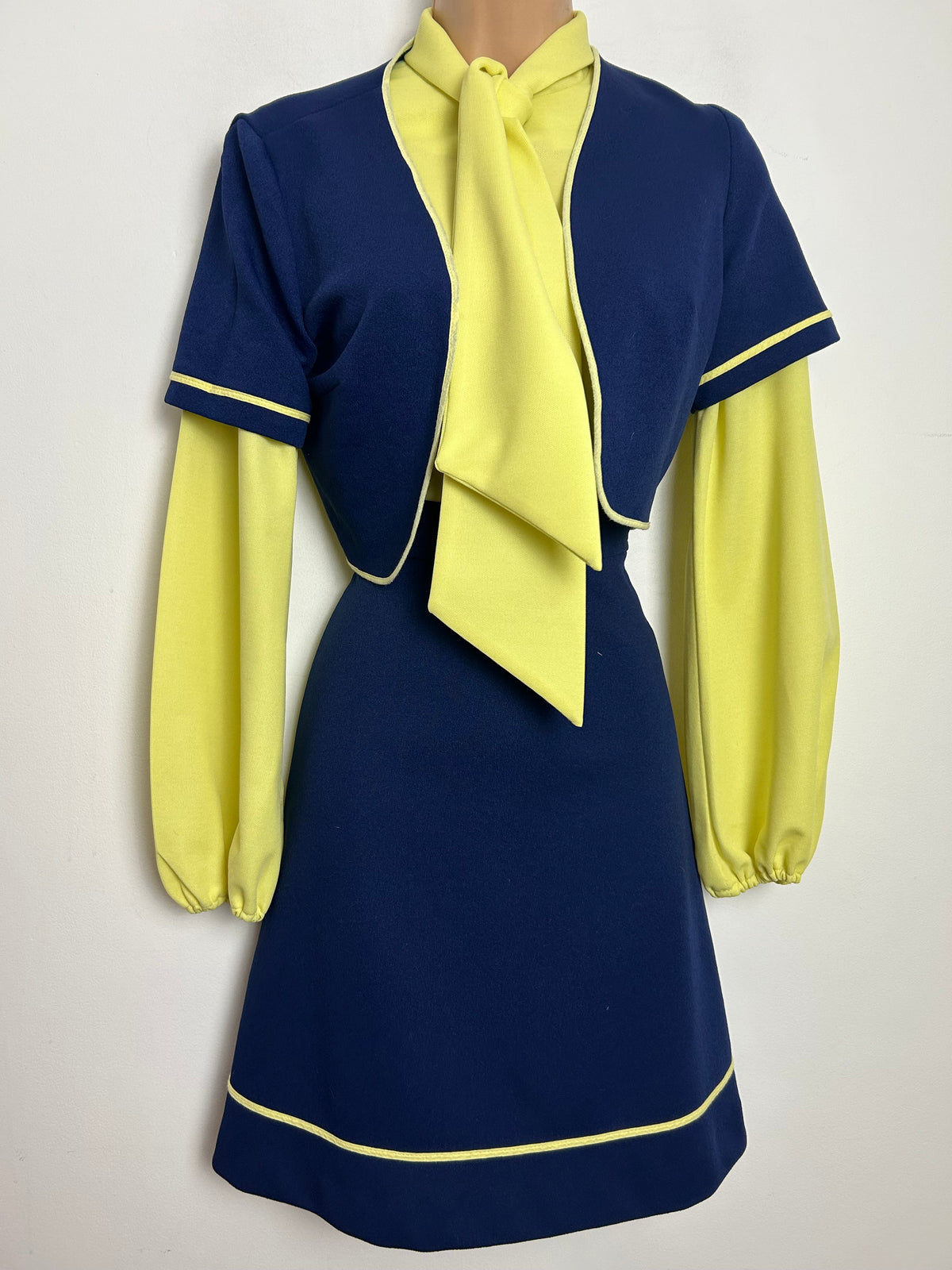 Vintage 1960s Size 8 Navy Blue & Yellow Scarf Neck Long Sleeve Mod Dress & Matching Jacket (Copy)