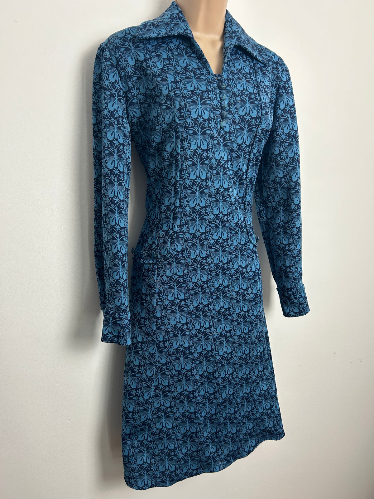 Vintage 1960S Size 14-16 Blue Tones Butterfly Pattern Polyester Long Sleeve Shirt Dress