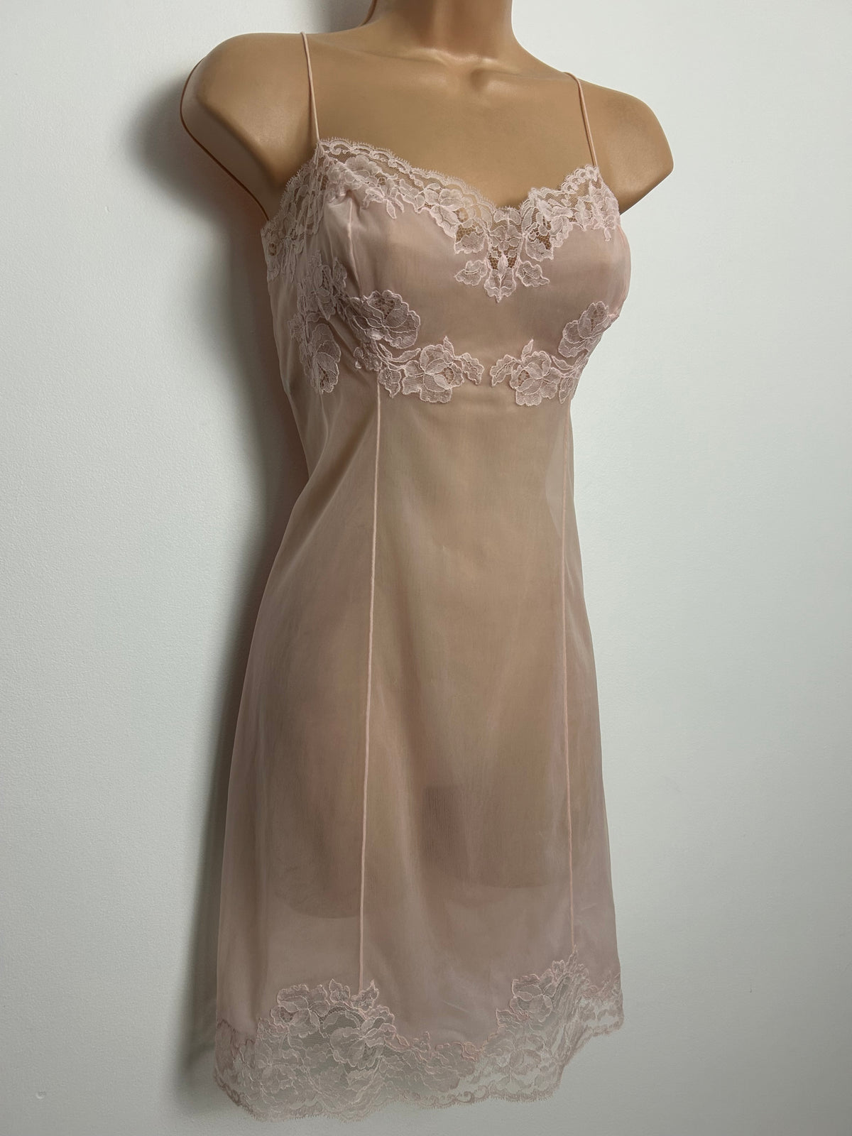 Vintage 1970s Size 10 Pretty Nude Pink Lace Detail Chemise Slip