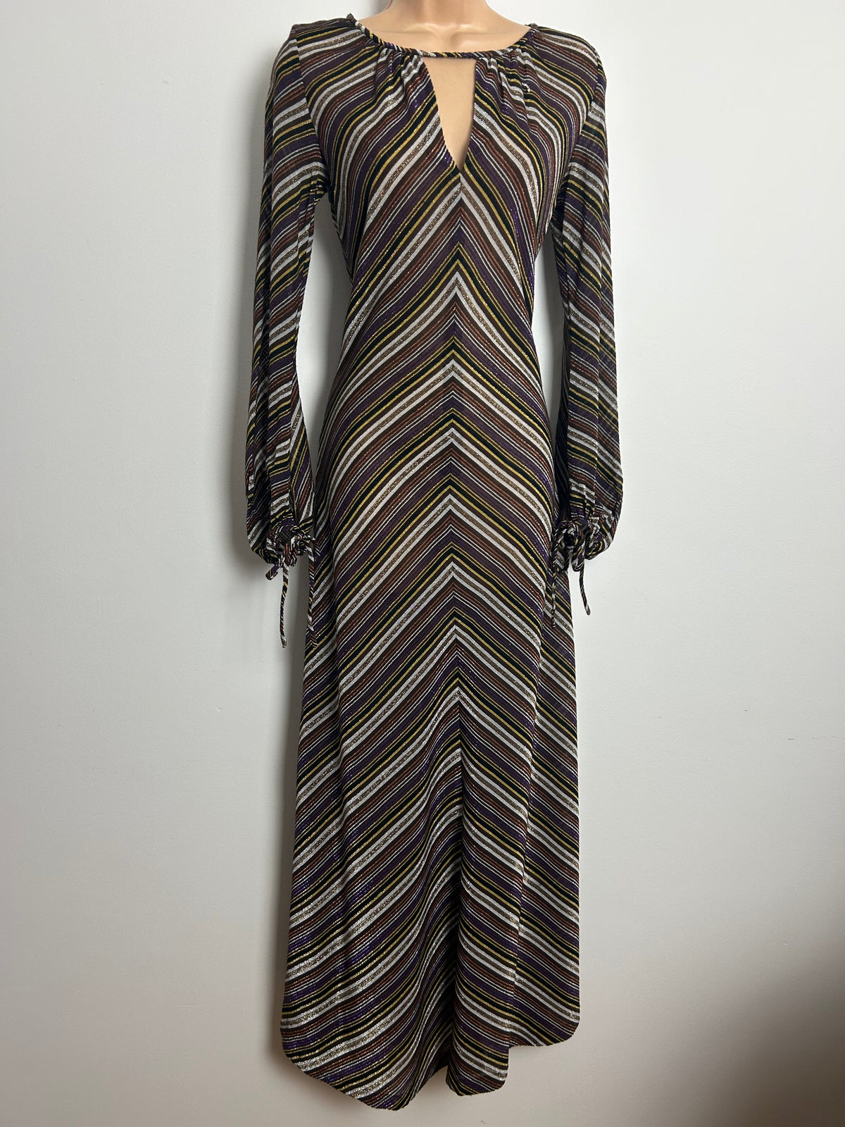 Vintage 1970s SIMON ELLIS Size6 6-8 Brown Bronze Silver & Gold Lurex Stripe Long Sleeve Maxi Dress