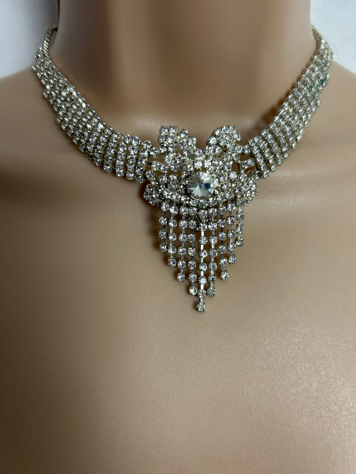 Vintage Diamante Paste Bow Detail Silvertone Choker Necklace
