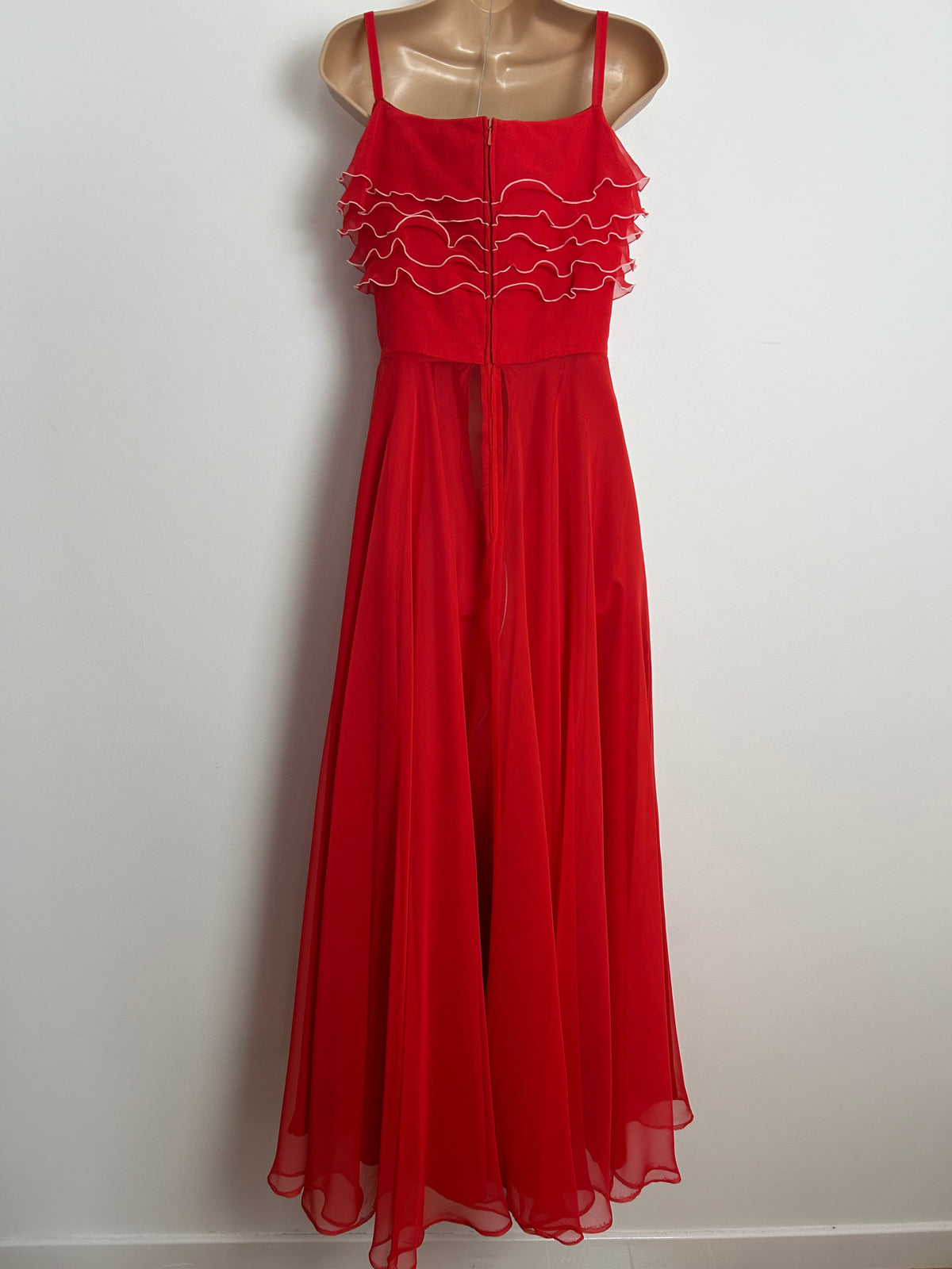 Vintage 1970s YVETTE Size 8 Red Ruffle Layered Strappy Summer Occasion Maxi Dress