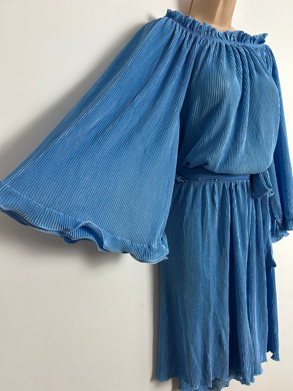 Vintage 1980s UK Size 12 Sky Blue Plisse Pleated Wide Sleeve Belted Culotte Style Playsuit