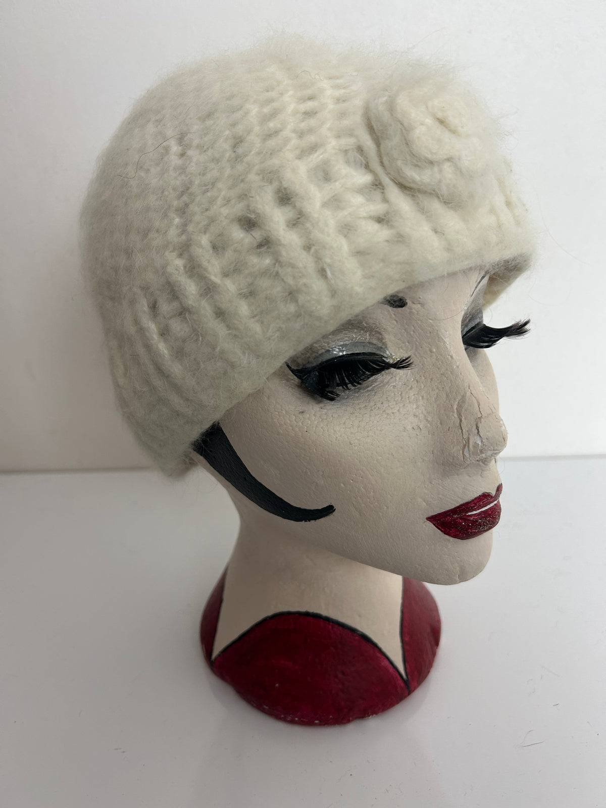 Vintage C&A Handcrafted Cream Soft Fluffy Angora Mix Beanie Winter Hat