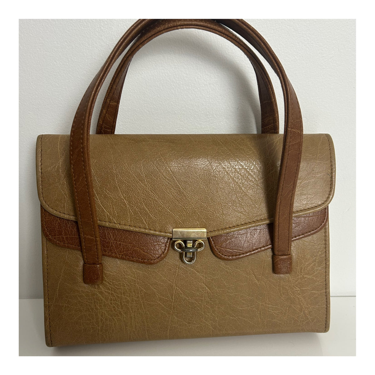 Vintage 1960s WEYMOUTH AMERICAN Camel & Tan Brown Faux Leather Kelly Style Handbag