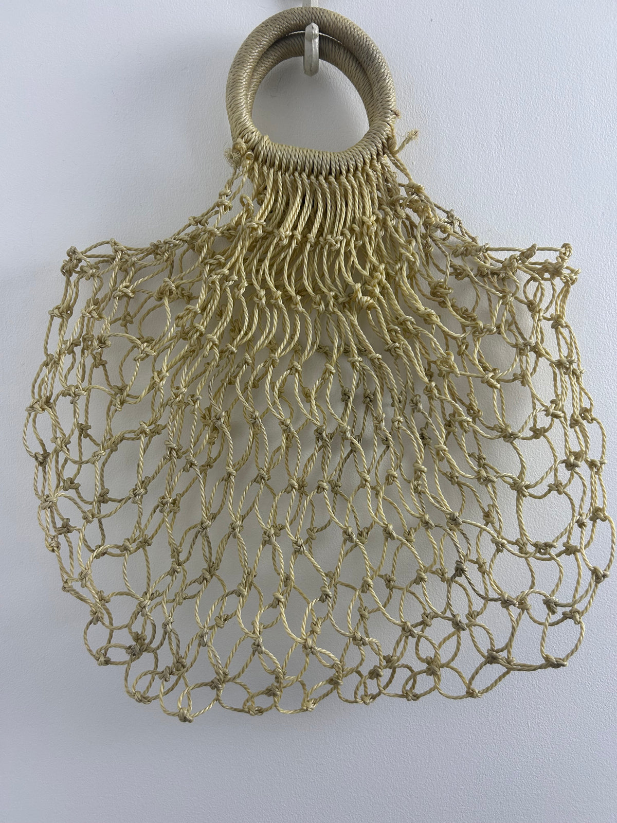 Vintage 1960s Cream Macrame Knotted Style "Fish Net" Plastic Handled Shopping Bag