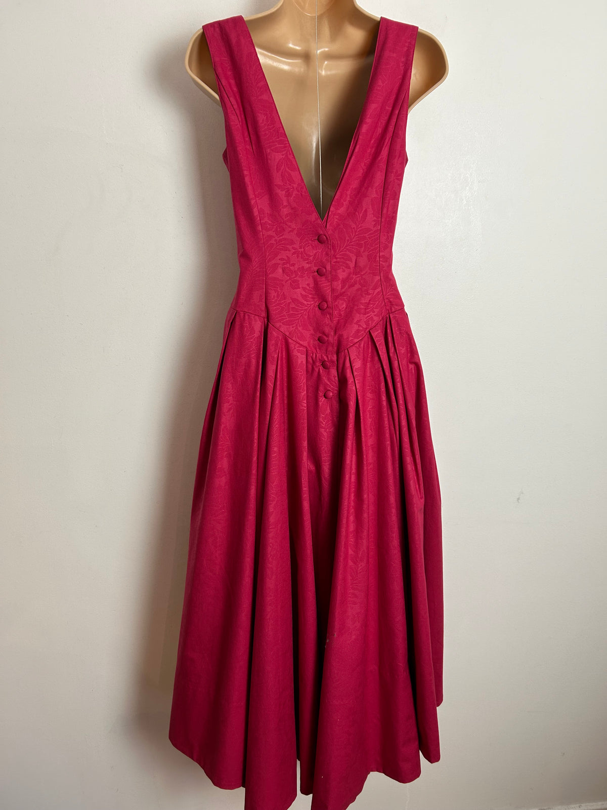 Vintage 80s LAURA ASHLEY UK 10 (Size 14 On Label) Pink Embossed Floral Pattern Pleated Midi Dress