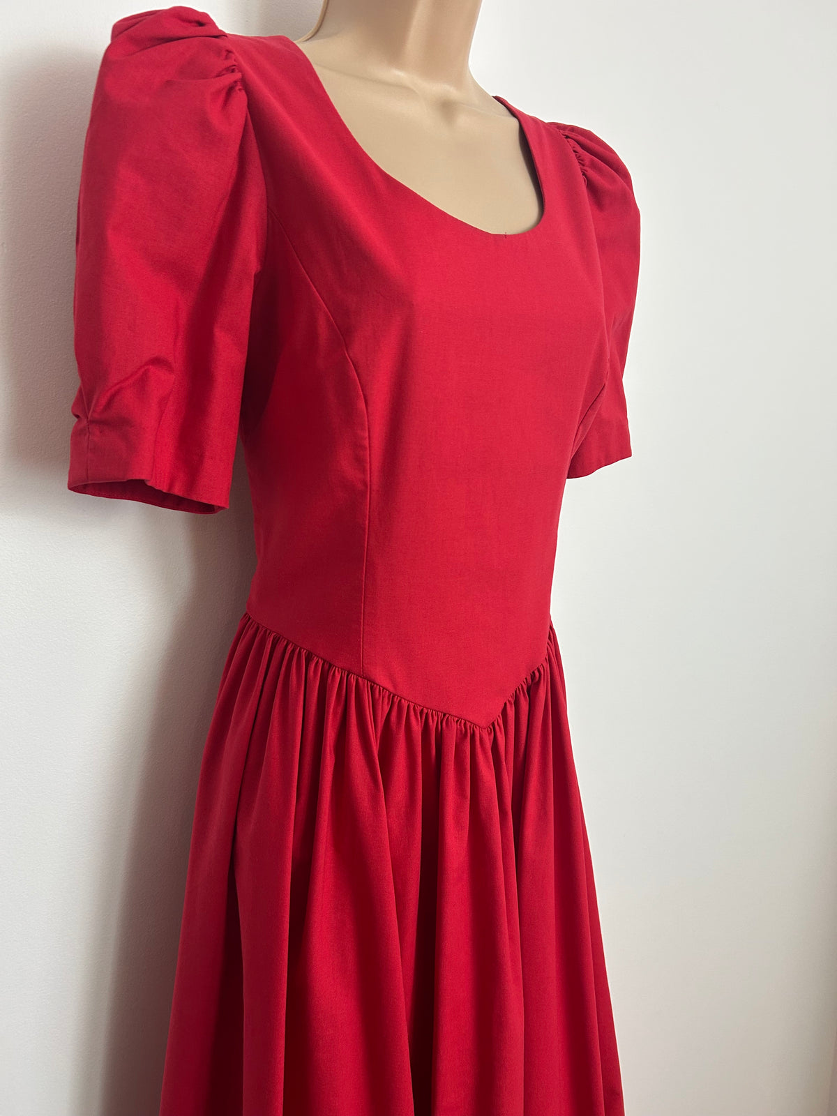 Vintage 1980s LAURA ASHLEY Size 10 (Size 14 On label) Red Open Bow Back Pleated Midi Dress