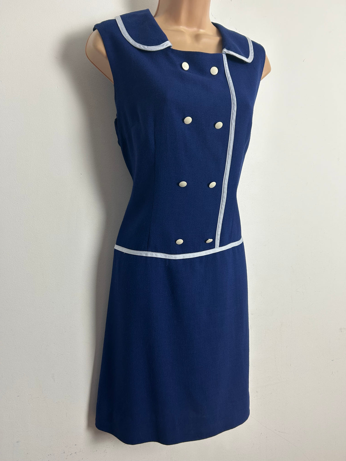Vintage Early 1970s CONTESA Size 10-12 Navy Blue Sleeveless Double Breasted Mod Shift Dress