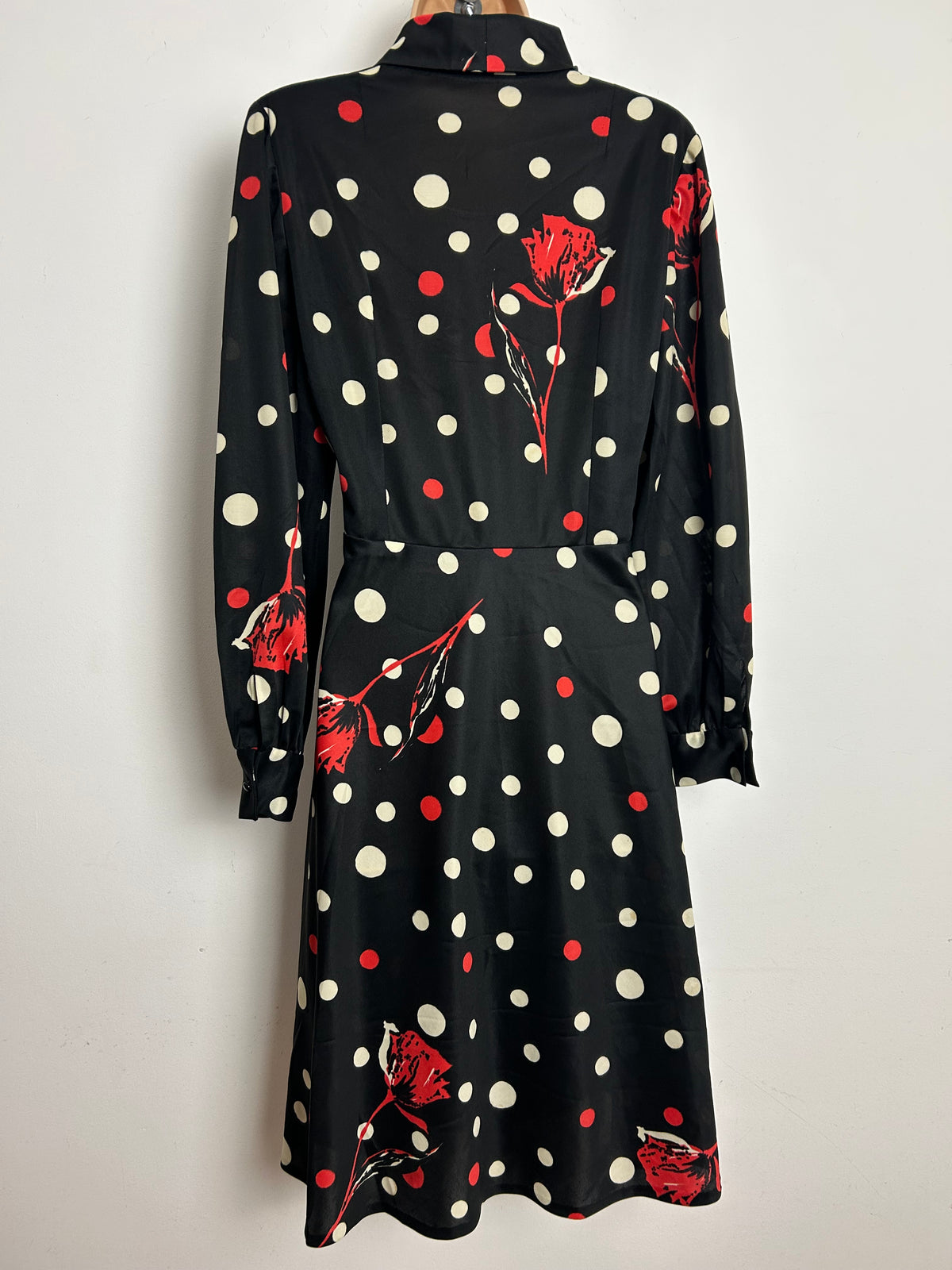 Vintage Late 1970s Size 14 Black White & Red Spot & Rose Print Fit & Flare Day Dress
