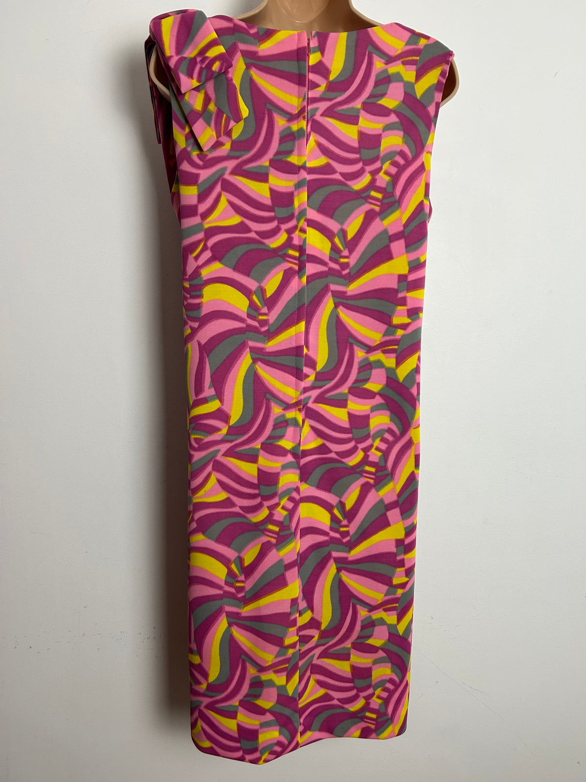 Vintage 1960s Size 14-16 Pink Yellow & Grey Psychedelic Print Bow Shoulder Detail Mod Shift Dress