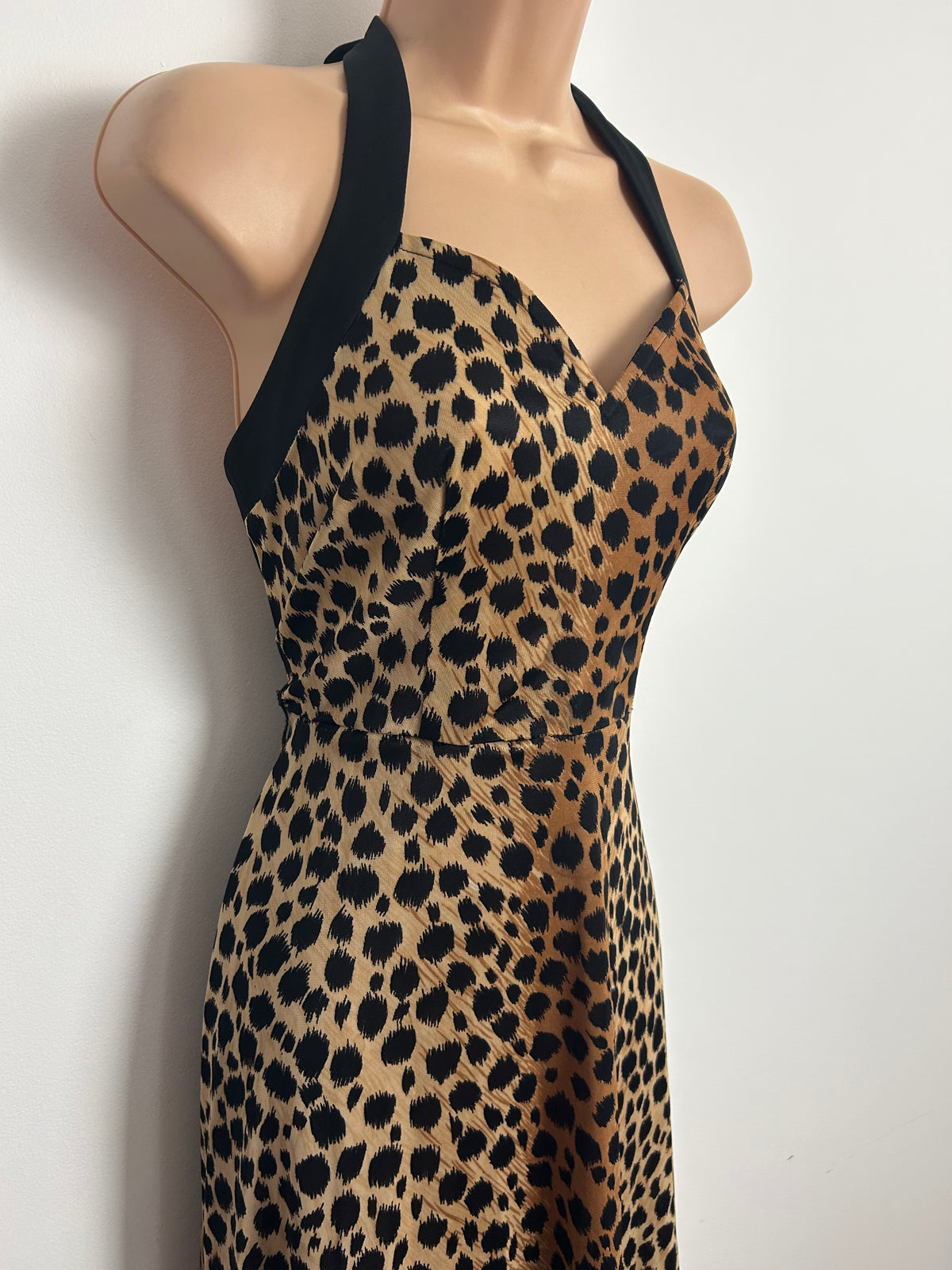 Vintage 1970s WINCHESTER Size 8 Tan & Black Leopard Print Halter Neck Maxi Dress