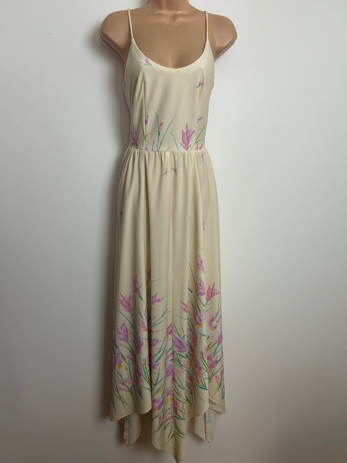 Vintage 1970s Size 6-8 Cream & Pink Iris Print Strappy Handkerchief Hem Summer Maxi Dress