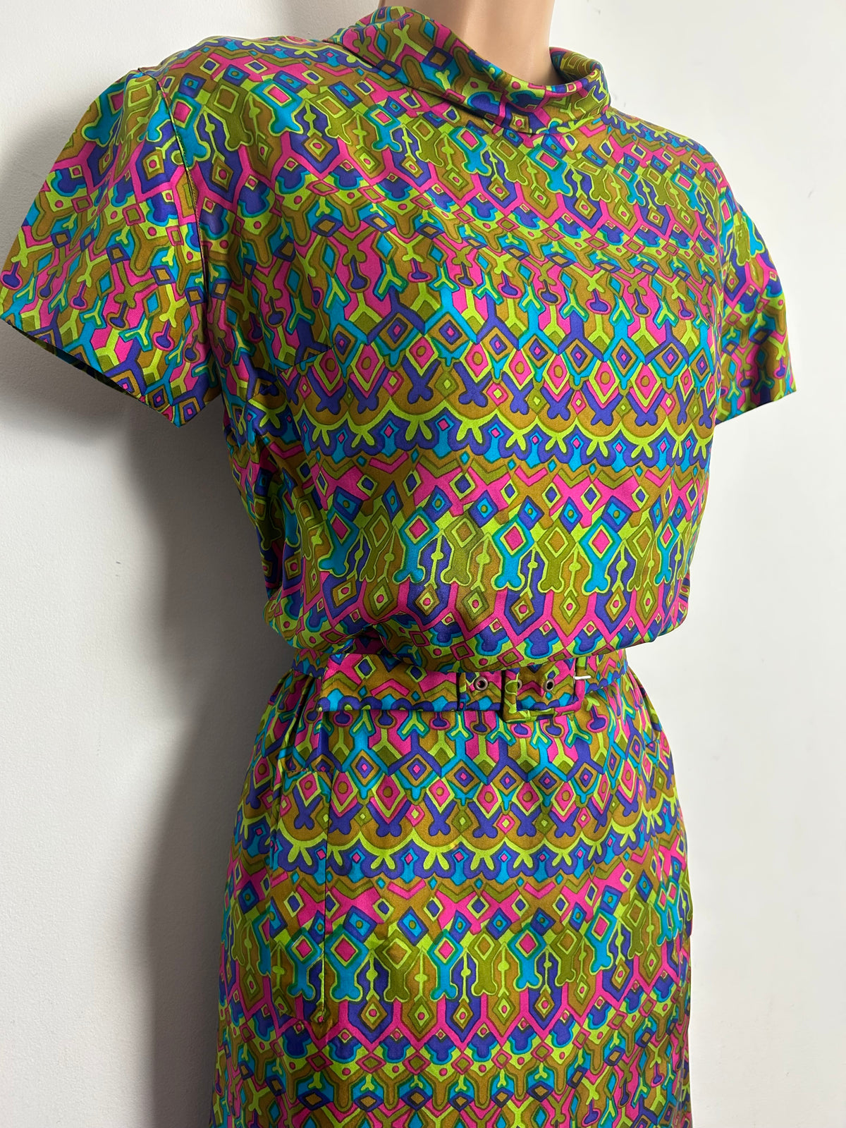 Vintage 1960s Size 10 Green Pink Purple & Tan Brown Abstract Print SILK Belted Mod Dress