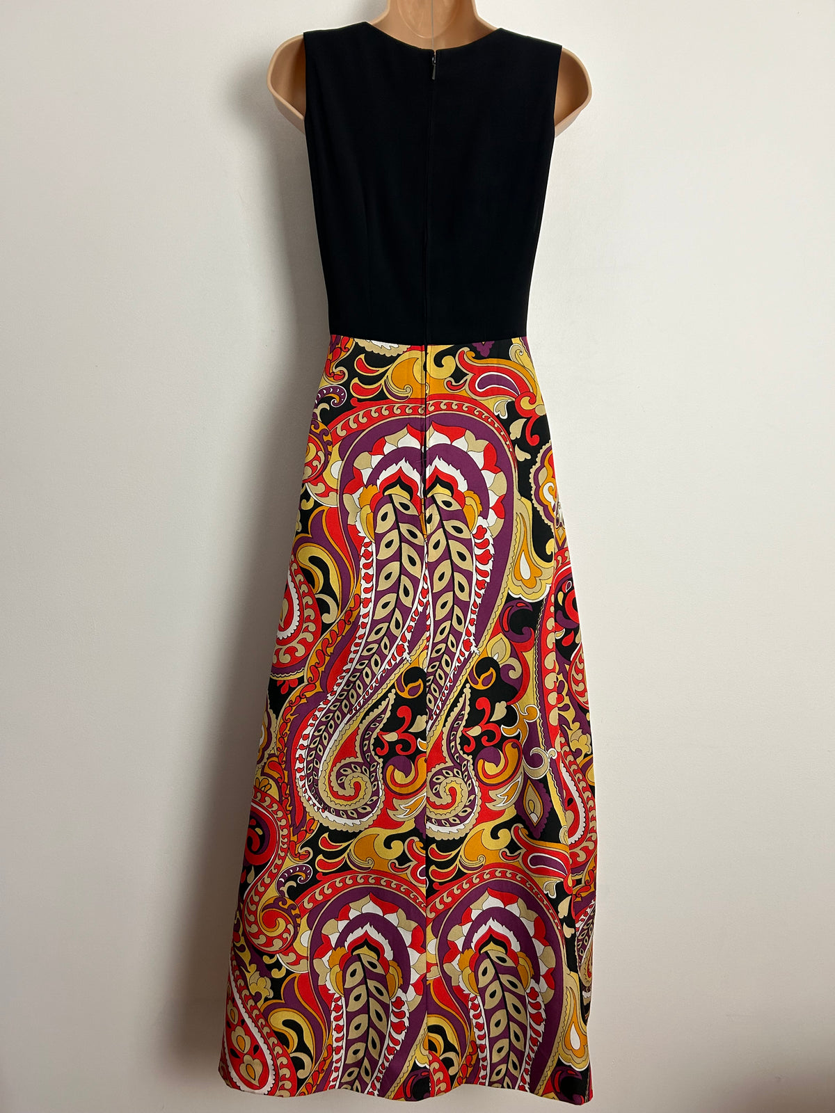 Vintage 1970s UK Size 8 Black Red & Beige Abstract Paisley Print Sleeveless Maxi Dress