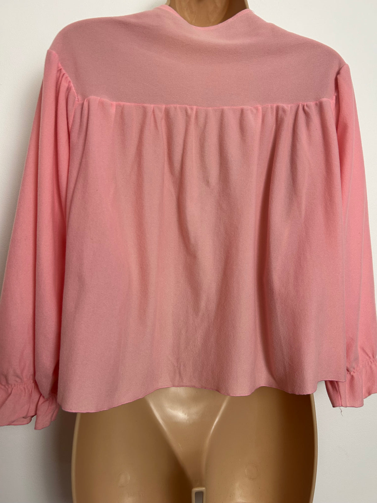 Vintage 1960s Size 10 Baby Pink & White Lace Trim Bri-Nylon Bed Jacket With White Tie