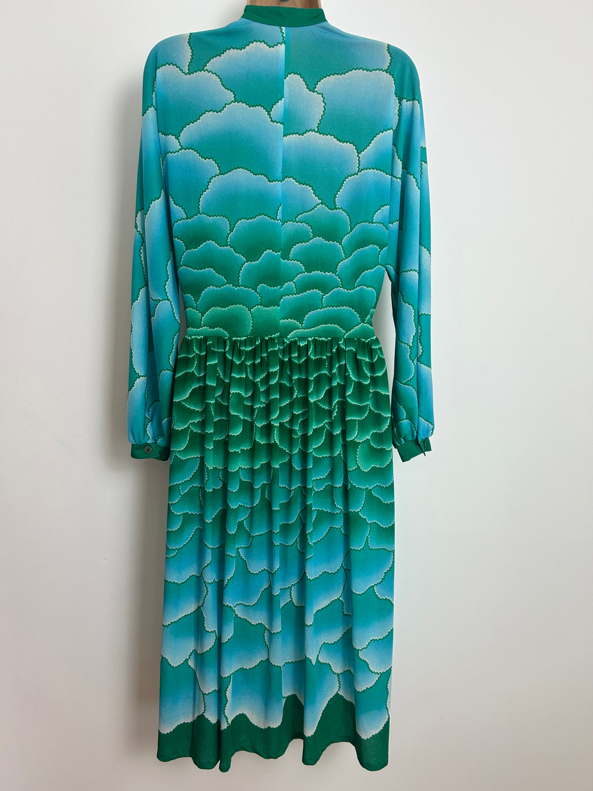 Vintage 1970s Size 12 Green & Blue Tones "Cloud" Effect Print Long Sleeve Day Dress