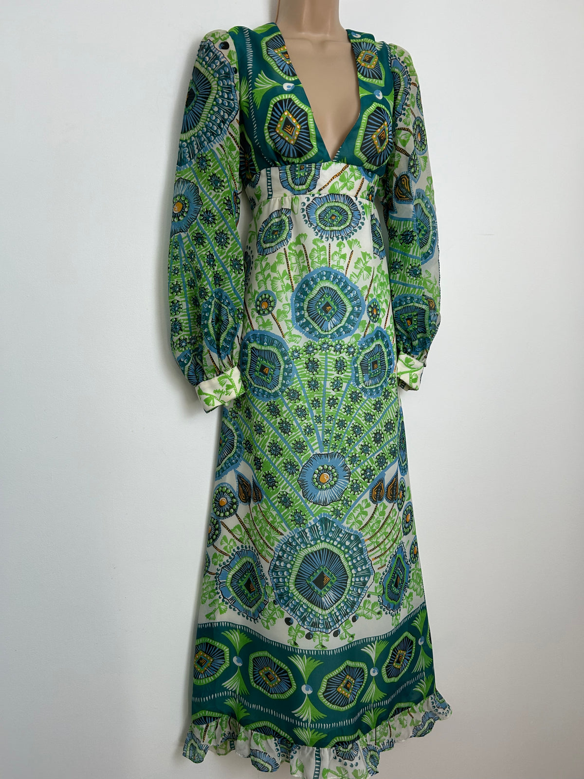 Vintage 1970s MISS NOVELL Size 10-12 Cream Teal & Green Abstract Print Long Sleeve Maxi Dress
