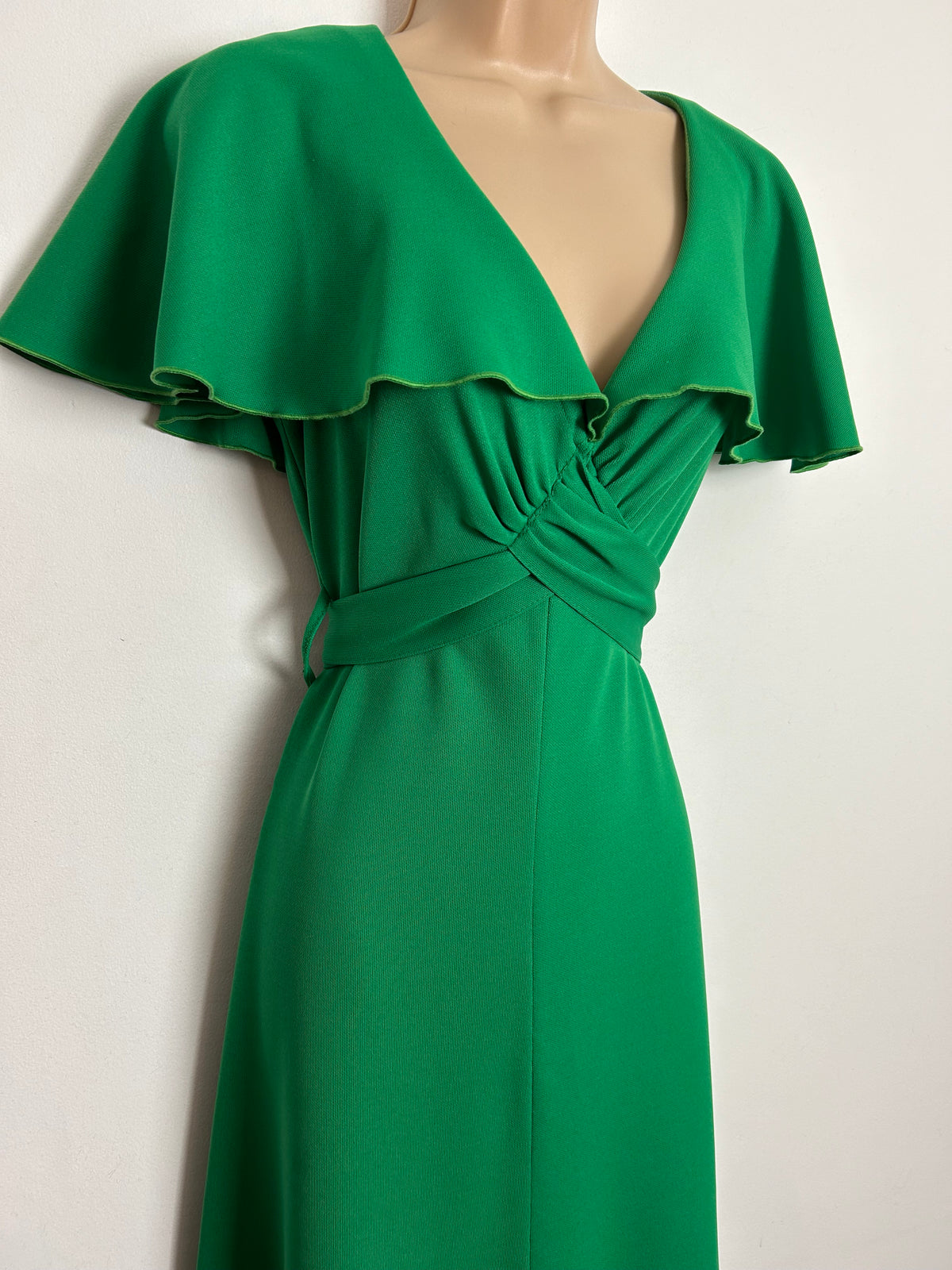 Vintage 1970s UK Size 8 Green Cape Sleeve Cross Over Tie Back Boho Maxi Dress