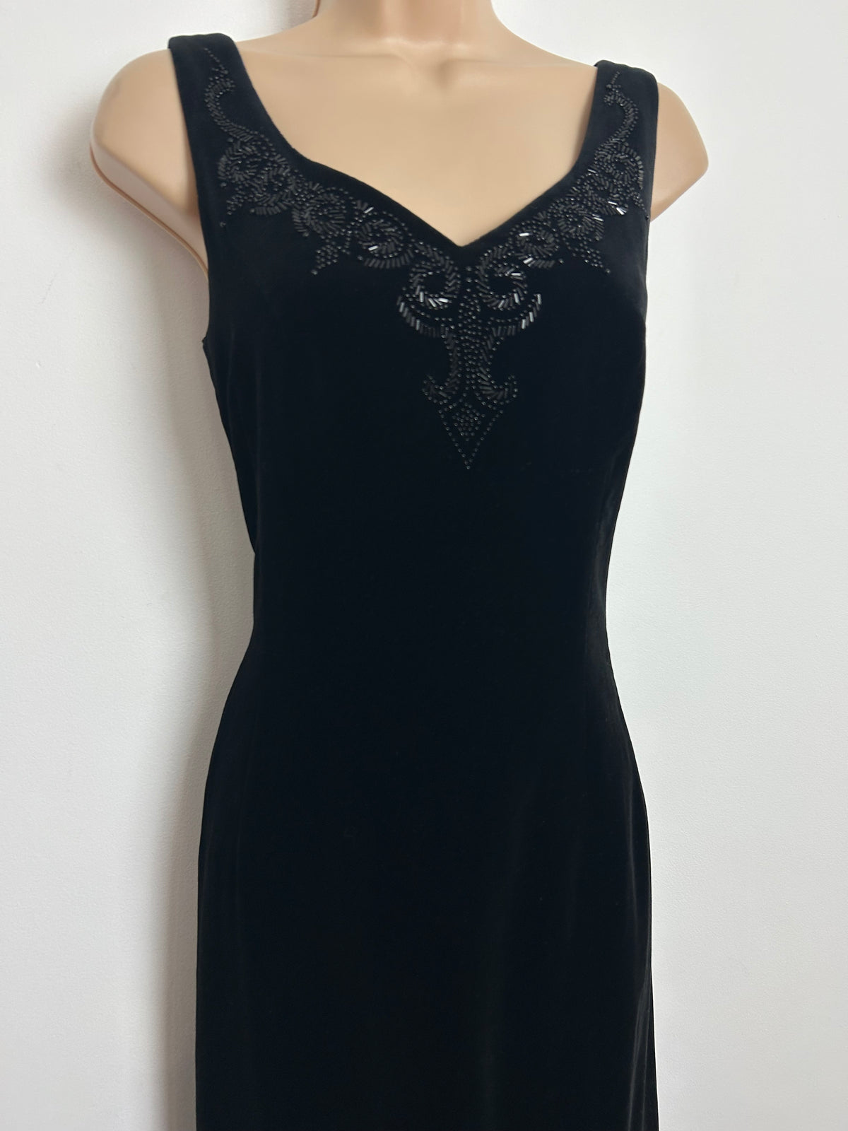 Vintage 1980s LAURA ASHLEY Size 8 Black Velvet Beaded Fitted Evening Occasion Gown