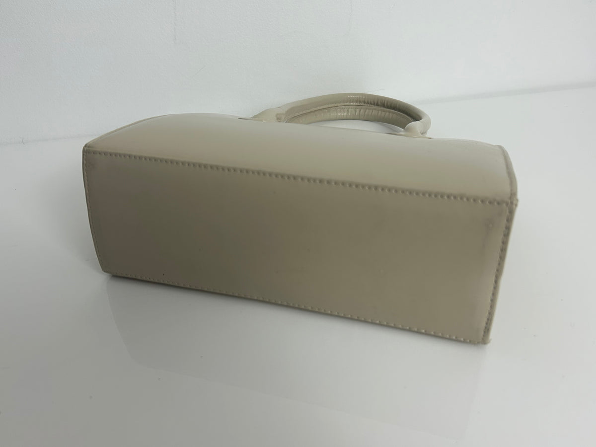 Vintage 1960s DEGREE Handmade In England Cream Leather Kelly Style Handbag
