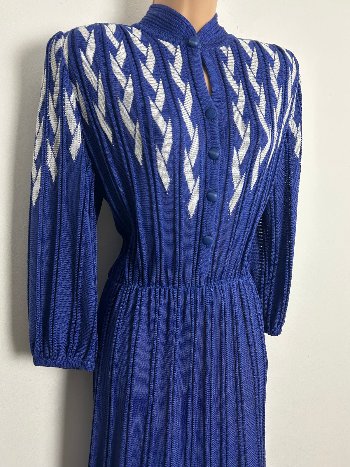 Vintage 1980s MEDICI BY GILL HARVEY Italian Size 10 Navy Blue & White Patterned Knitted Midi Dress
