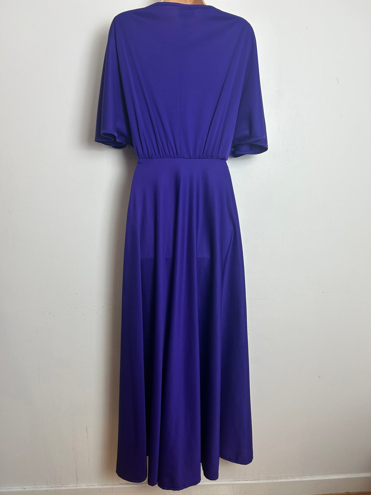 Vintage 1970s Size 8 Purple Flutter Sleeve Slash Neck Maxi Dress