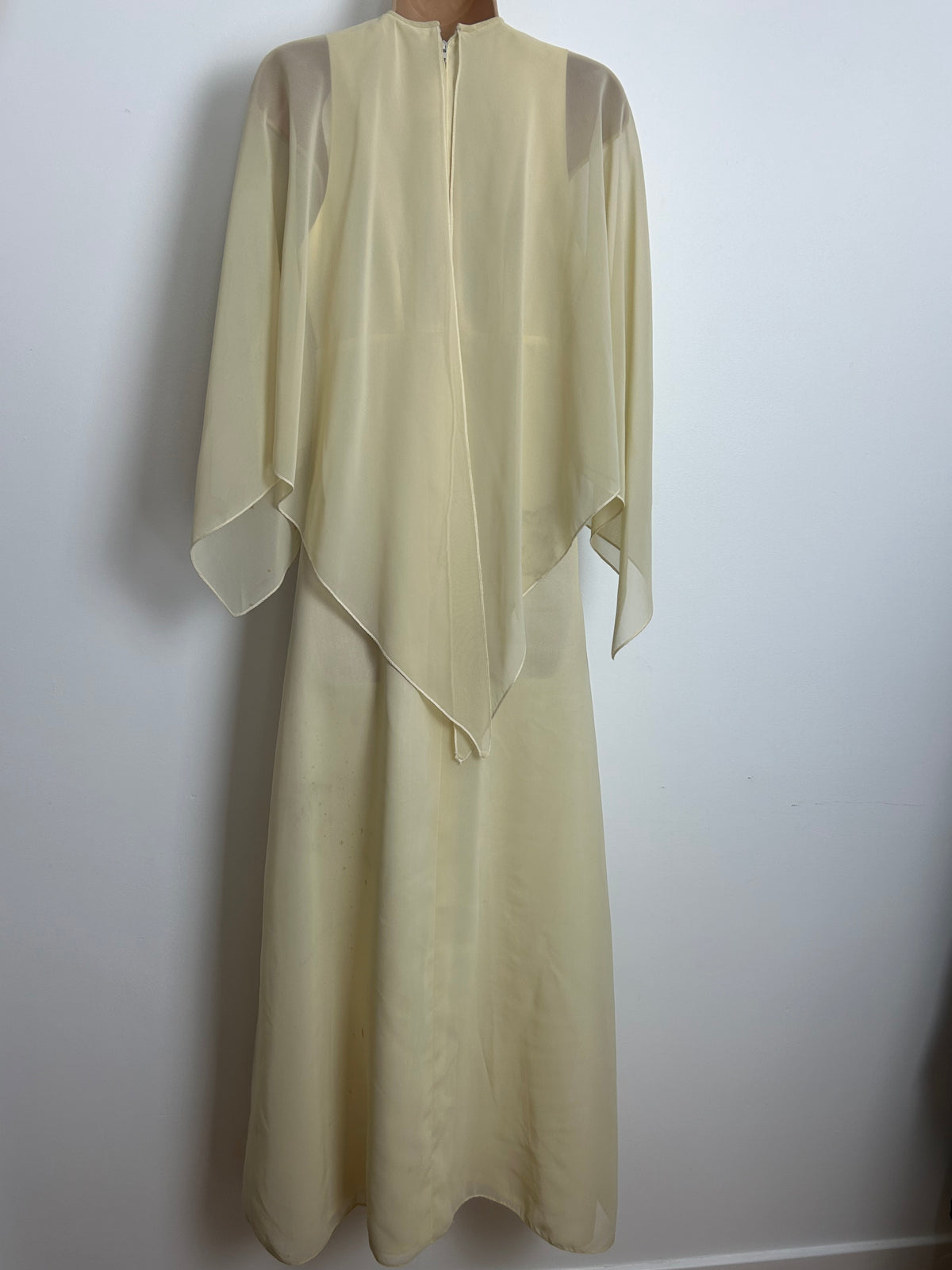 Vintage 1970s Size 8 Beautiful Cream Cape Sleeve Double Layered Boho Summer Occasion Maxi Dress