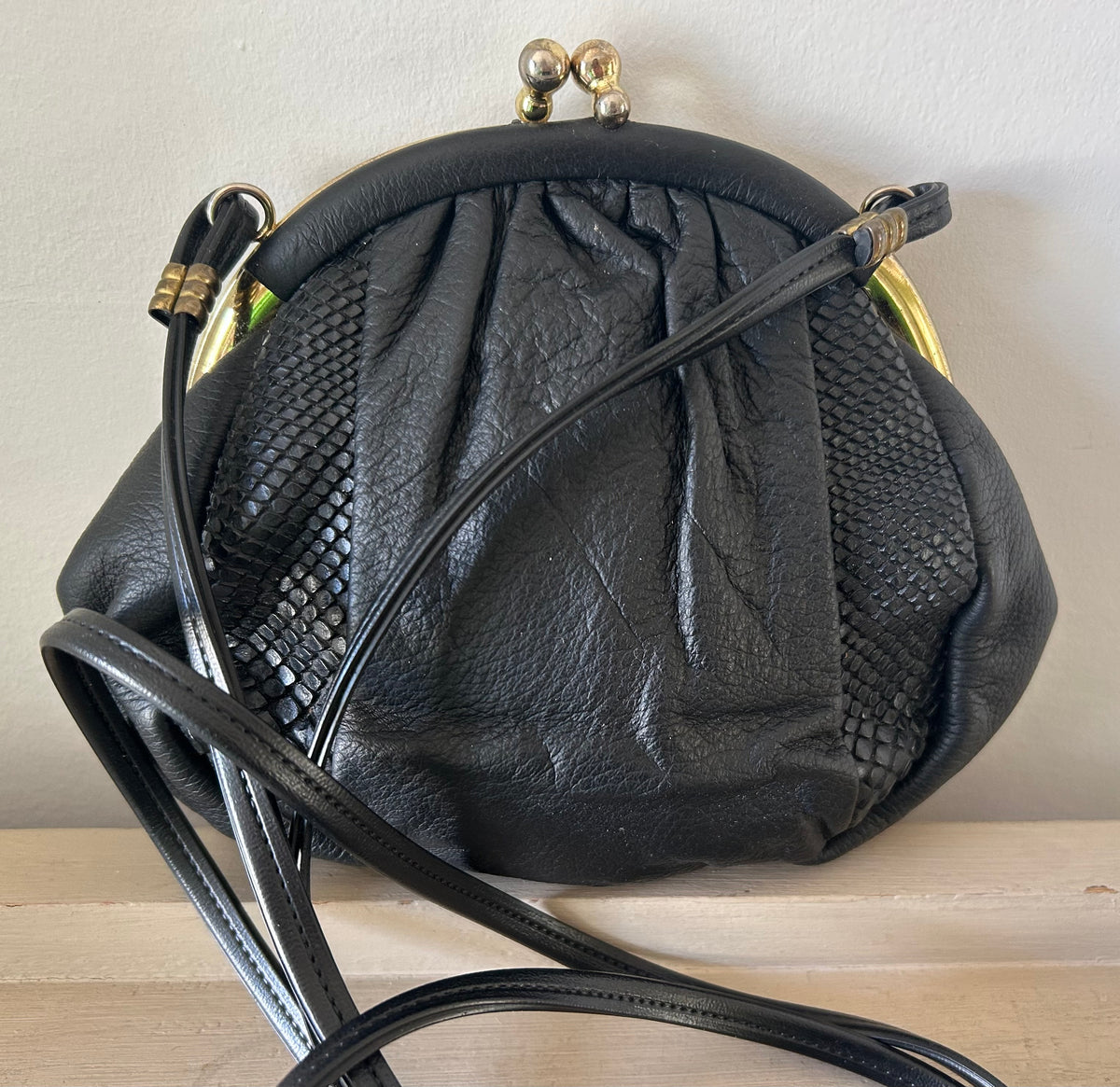 Vintage 1980s Small Black Faux Leather Reptile Pattern Detail Shoulder Messenger Bag