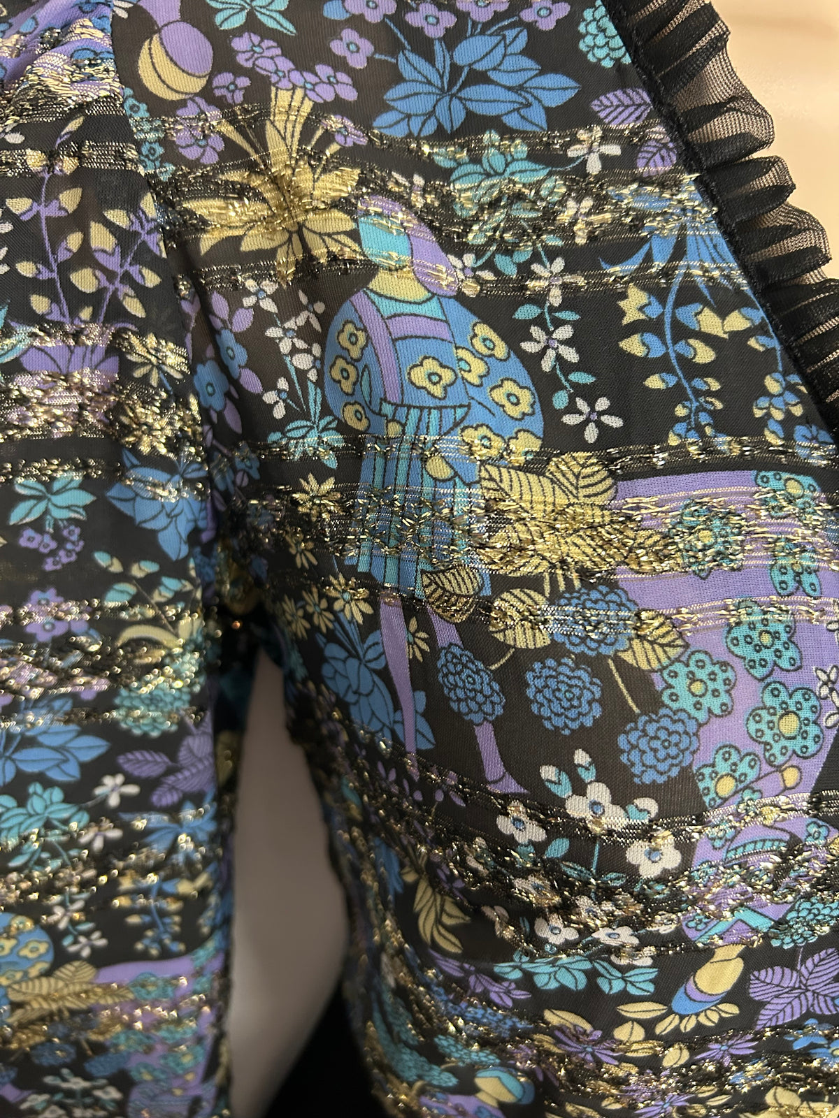 Vintage 1970s DL BARRON UK Size 8 Black Blue Purple & Gold Lurex Courtier Novelty Print Evening Maxi Dress