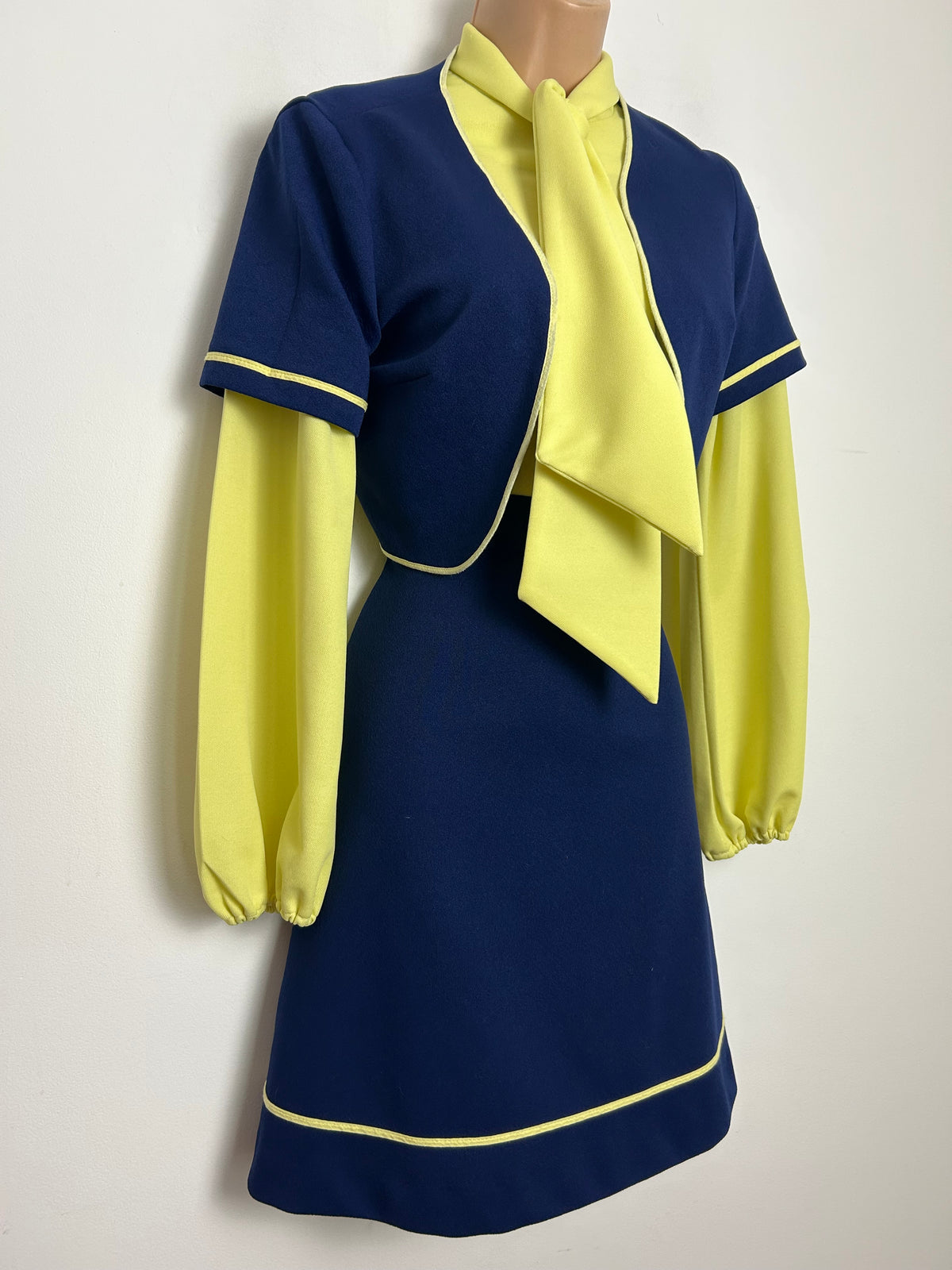 Vintage 1960s Size 8 Navy Blue & Yellow Scarf Neck Long Sleeve Mod Dress & Matching Jacket (Copy)