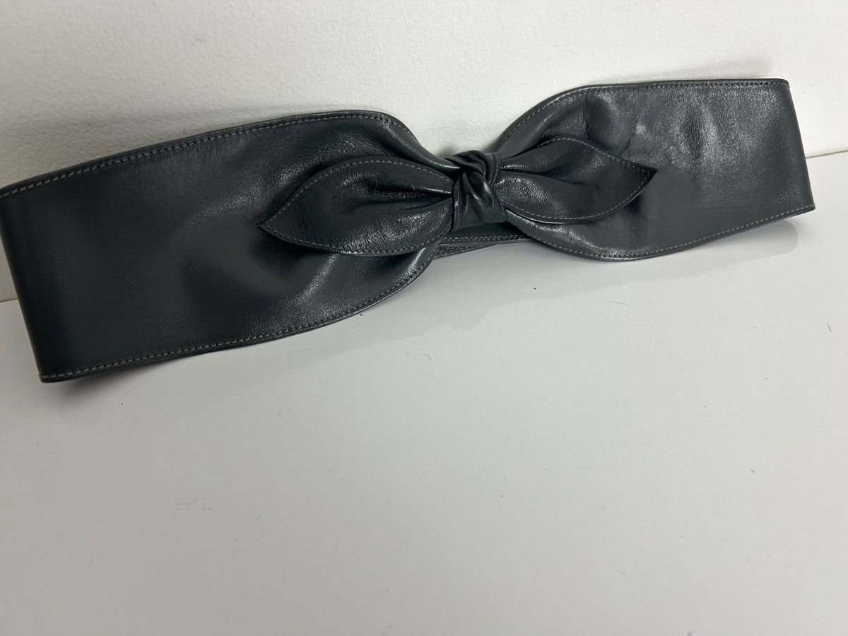 Vintage 1980s STEPHEN COLLINS Grey Leather Bow Detail Cinch Belt 30" Waist