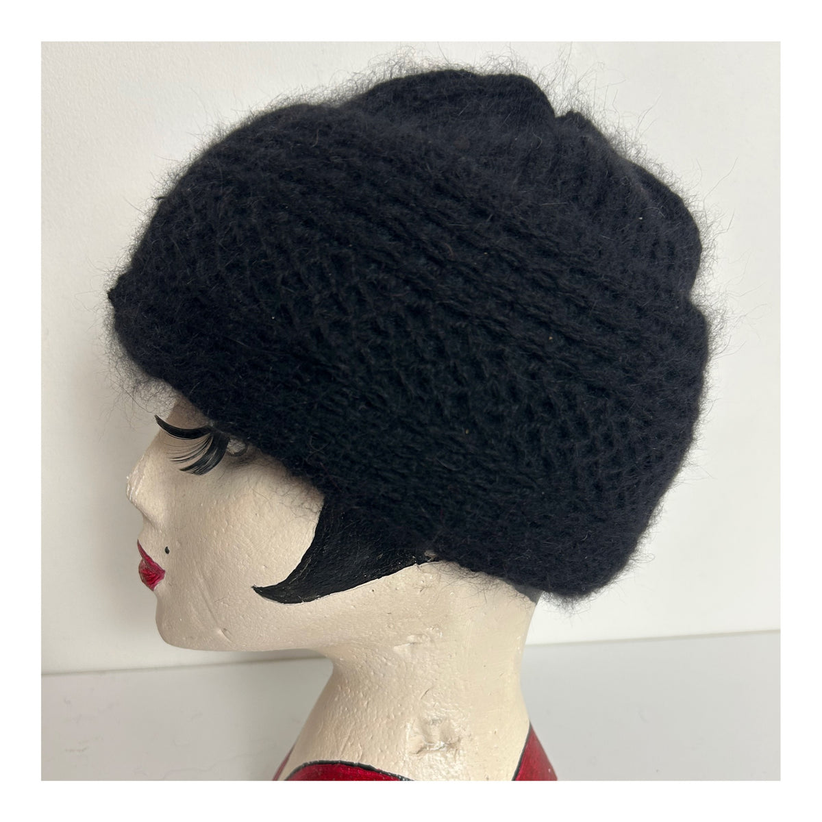 Vintage Black Angora & Wool Mix Semi Chunky Winter Beanie Style Hat
