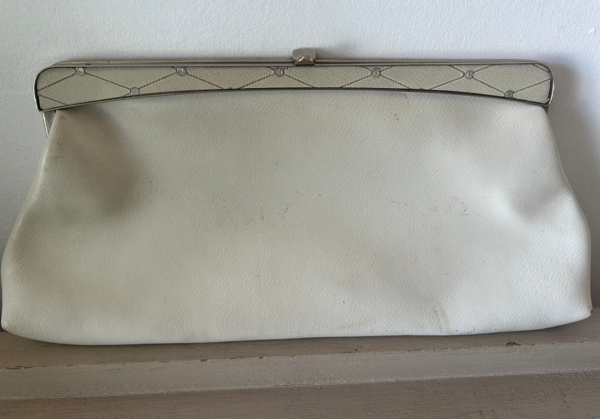 Vintage 1960s Small Cream Leather Clutch Bag By Alligator