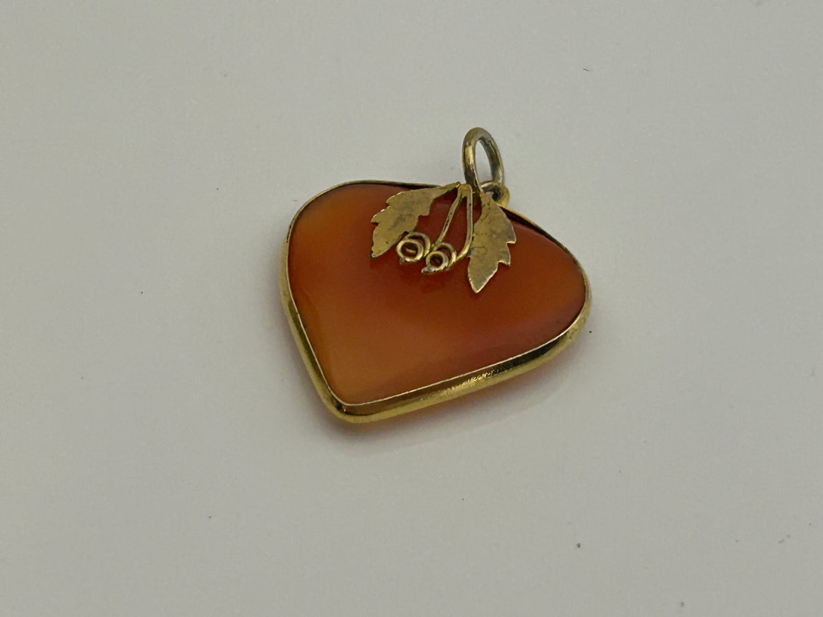Vintage 1970s Gorgeous Amber Heart Shaped Gold Gilt Pendant