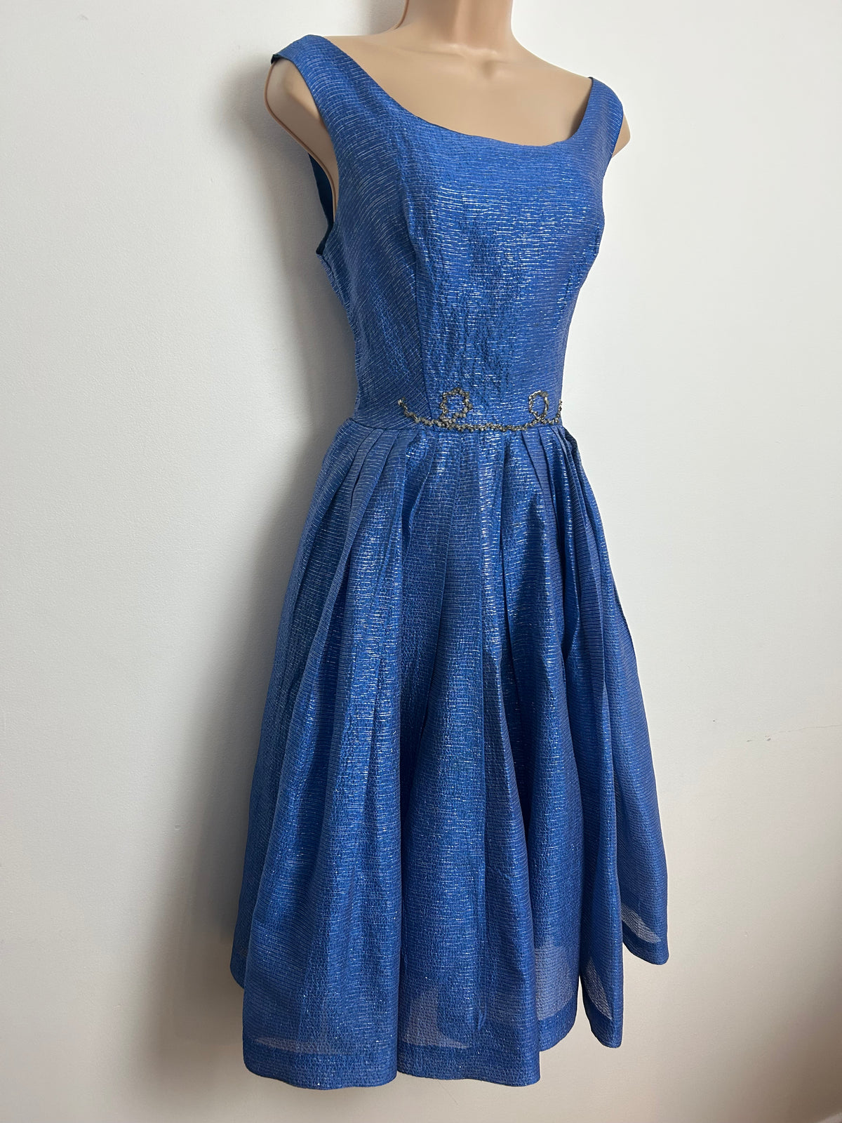Vintage 1950s Size 8 Blue & Metallic Silver Thread Sequin Detailing Party Prom Occasion Dress