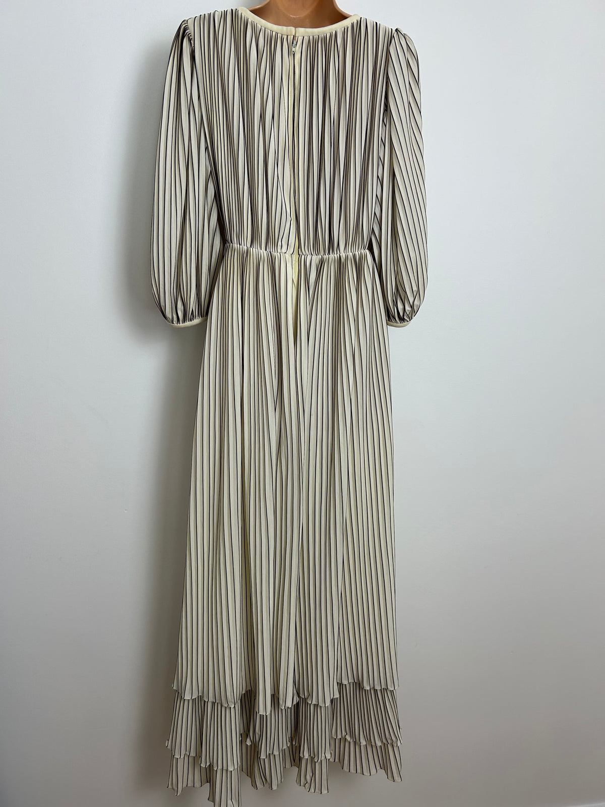 Vintage Late 1970s MARION RUSSELL Size 10 Cream & Brown Plisse Pleated Layered Occasion Maxi Dress
