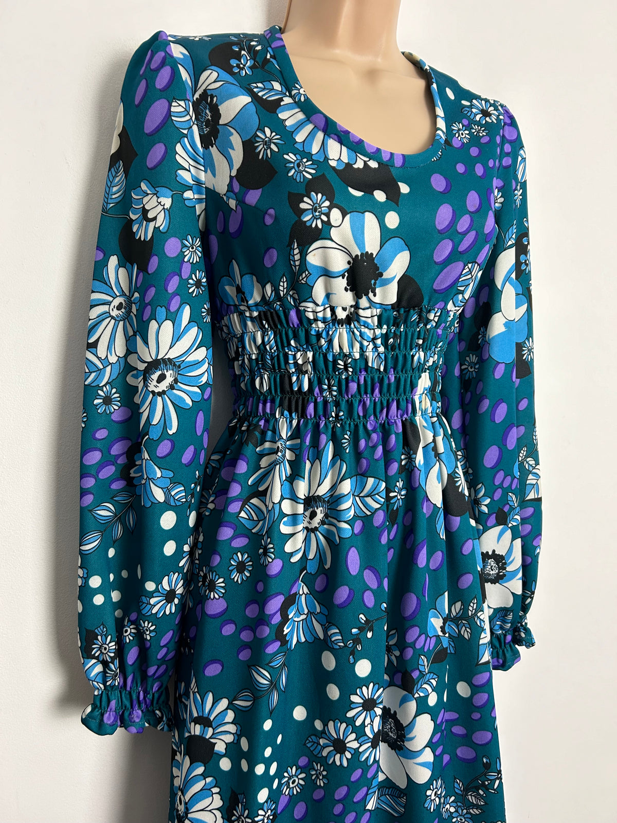 Vintage 1970s C&A UK Size 8-10 Teal Purple White & Blue Floral & Spot Print Long Sleeve Shirred Waist Maxi Dress