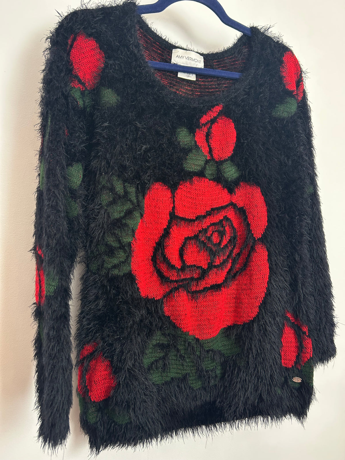 AMY VERMONT Size 10-12 Black & Red Floral Super Soft Fluffy Jumper