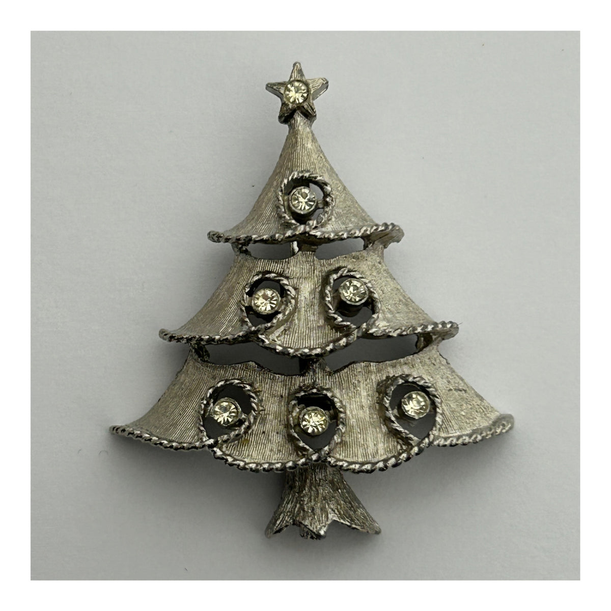 Vintage Cute Brushed Silver Diamante Set Christmas Tree Pin Brooch