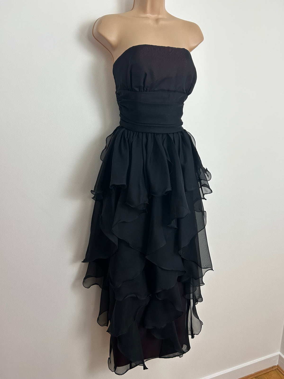 Vintage Early 1980s FRANK USHER Size 10 Black Strapless Layered Evening Cocktail Occasion Dress