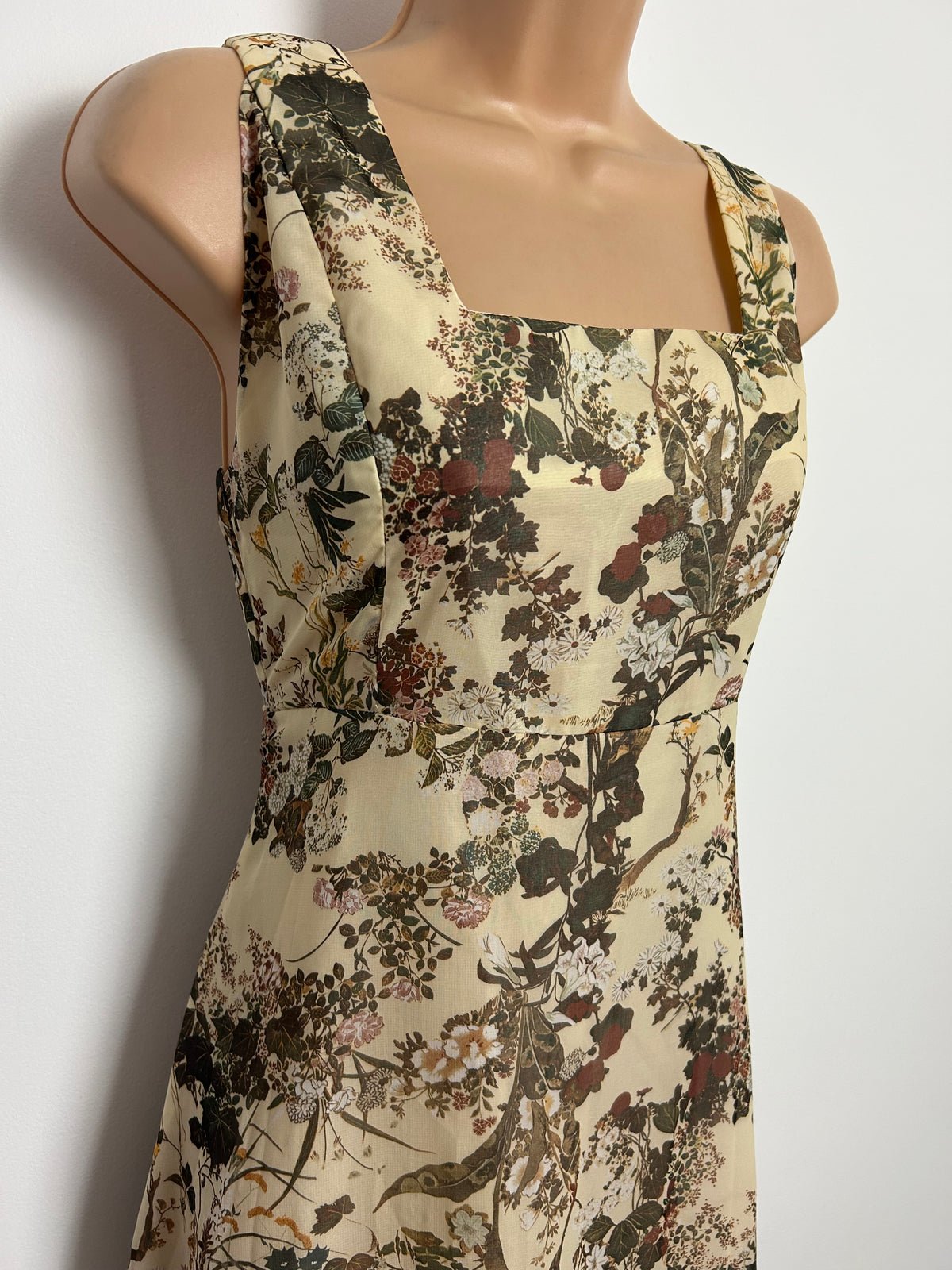 Vintage Early 1970s MARION DONALDSON Size 8 Cream Woodland Botanical Print Maxi Dress